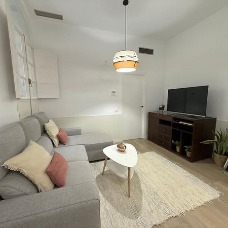 Pikis Center Sevilla Dış mekan fotoğraf