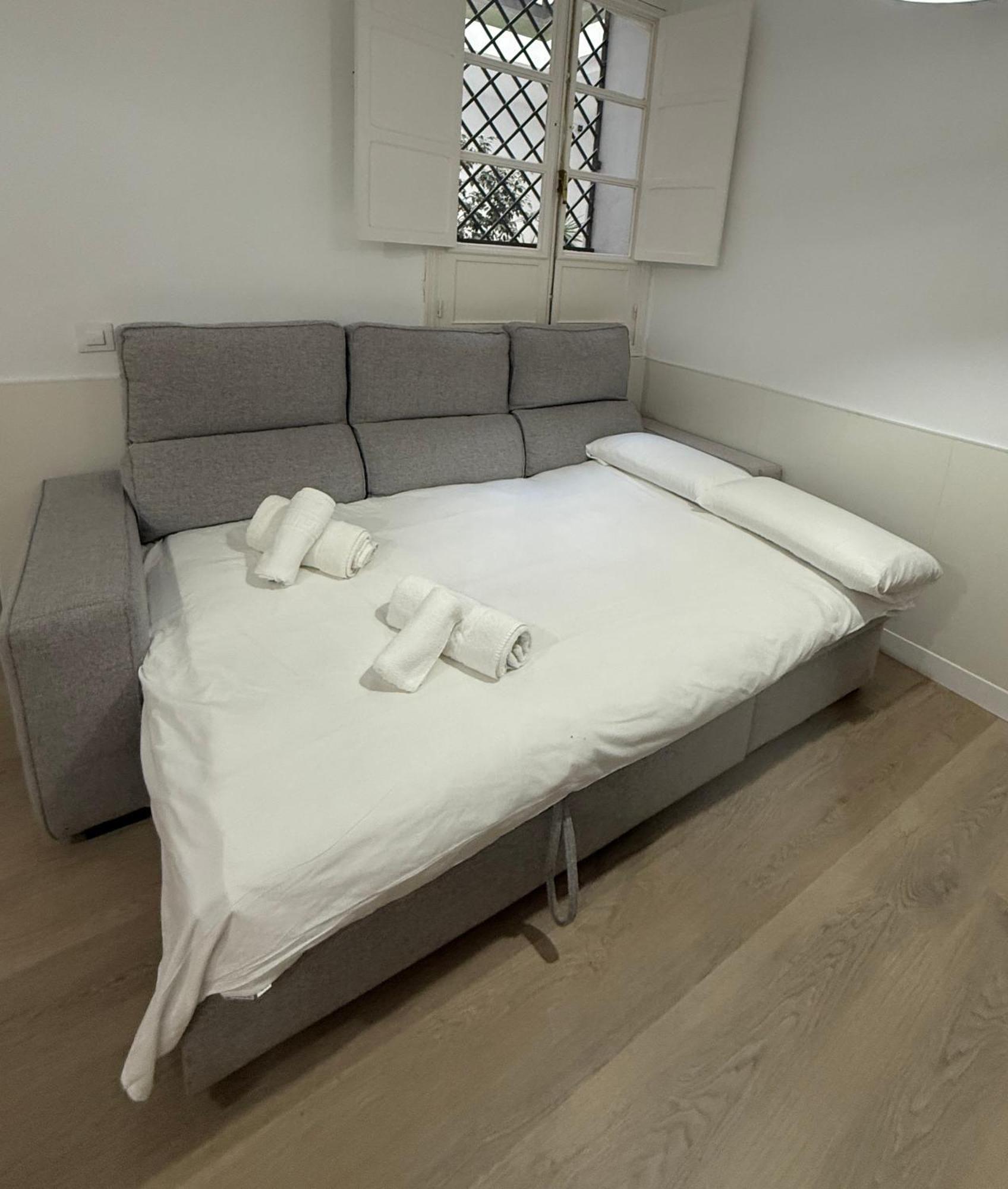 Pikis Center Sevilla Dış mekan fotoğraf