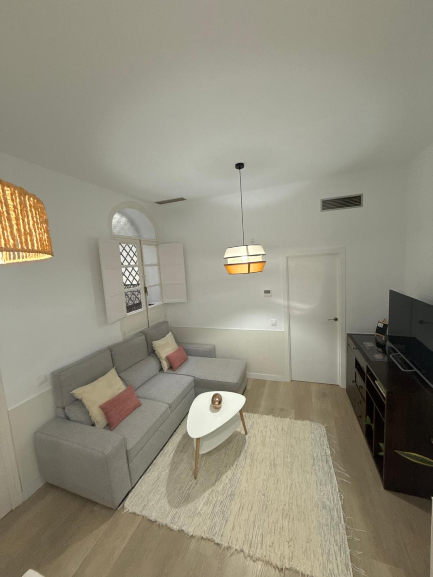 Pikis Center Sevilla Dış mekan fotoğraf