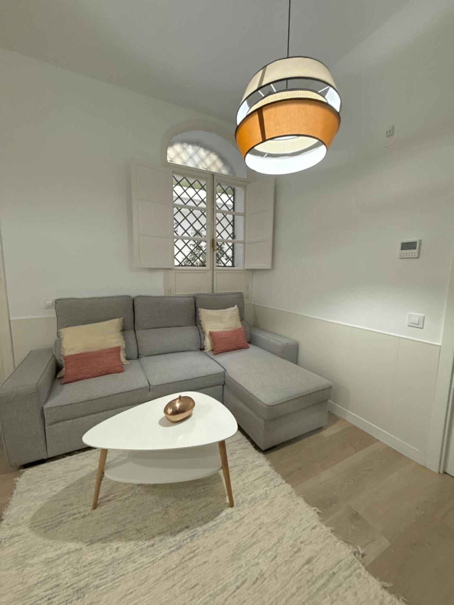 Pikis Center Sevilla Dış mekan fotoğraf